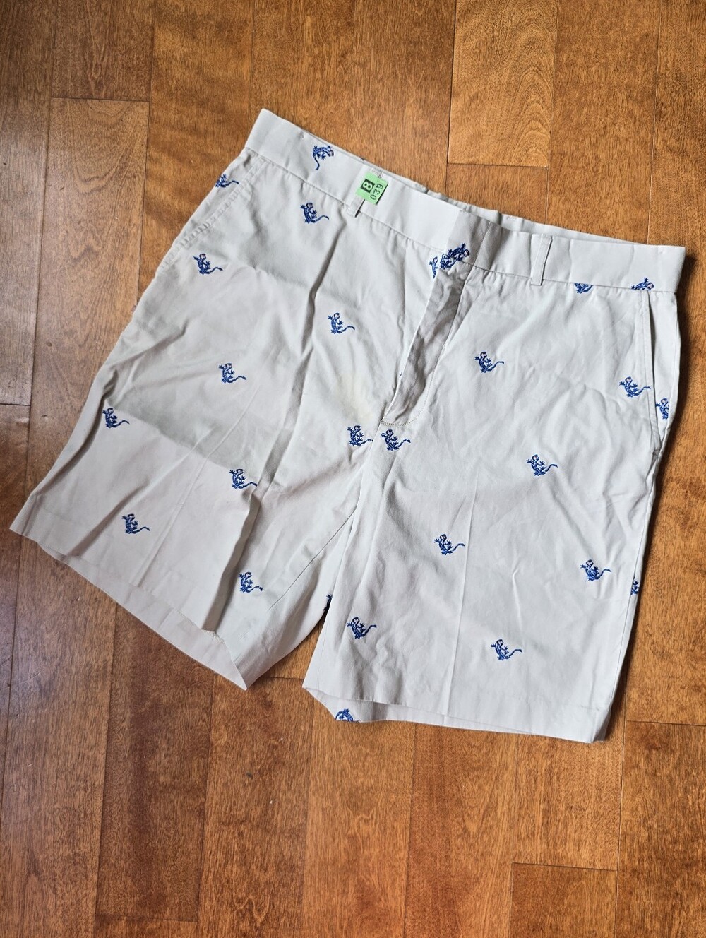 J. McLaughlin embroidered shorts mens 36